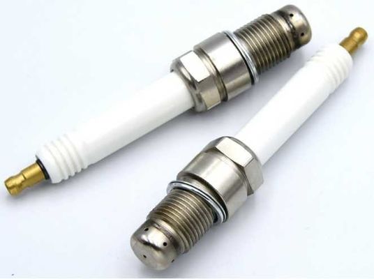 kupować Wysokowydajna świeca zapłonowa do R6GC1-77M Hgm 560, MTU X52404500062 produkcja online