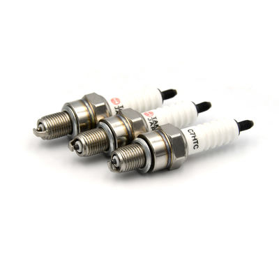 kupować High Quality Motorcycle Spark Plug C7HTC Repalce Spark Plug UR3AC CR7HSA U22FSRU produkcja online