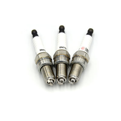kupować Generator Igniton Spark Parts Świeca zapłonowa BM7STC Wymień świecę zapłonową NGK 748 BPM7A produkcja online