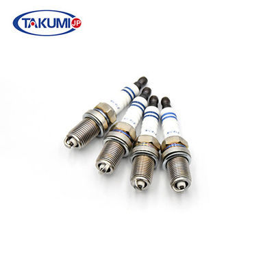 Ceramiczna świeca zapłonowa irydowa Passat SXU22HCR11S 12290-R40-A02