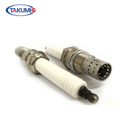 TS 16949 R10p3 Świeca zapłonowa silnika z elektrodą z rdzeniem miedzianym