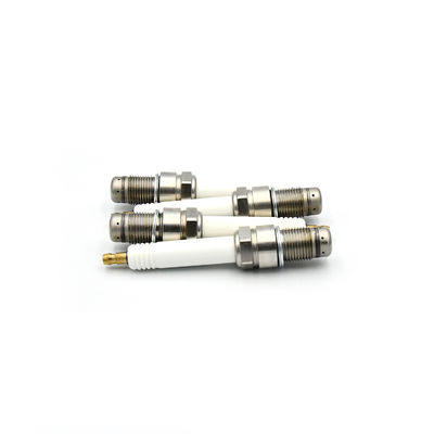 Świeca zapłonowa TAKUMI R6GC1-77M OEM dla MTU X52404500052 Seria MTU 4000 L61 / L62 / L62 FB / L63